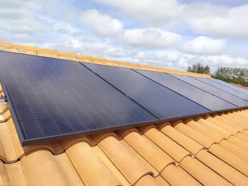 Installation solaire 3 kWc – Avril 2025 – 66240 Saint-Estève – 6 panneaux Voltec VTC_TARKA-TopCon-500 et 6 micro-onduleurs IQ8P – Installateur solaire Libow